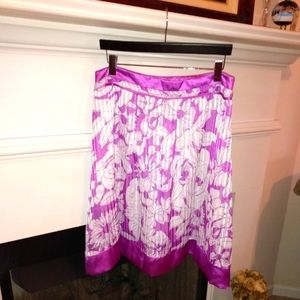 Coupe Collection  lavender white floral Lined skirt size 14